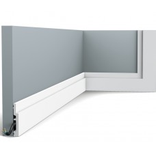 Напольный плинтус с гладким профилем Orac decor DX187 2,6 м