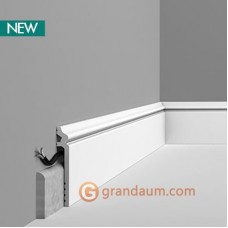 Напольный плинтус с гладким профилем Orac decor SX186
