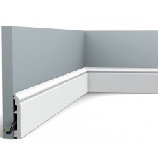 Напольный плинтус с гладким профилем Orac decor SX173-RAL9003 крашеный